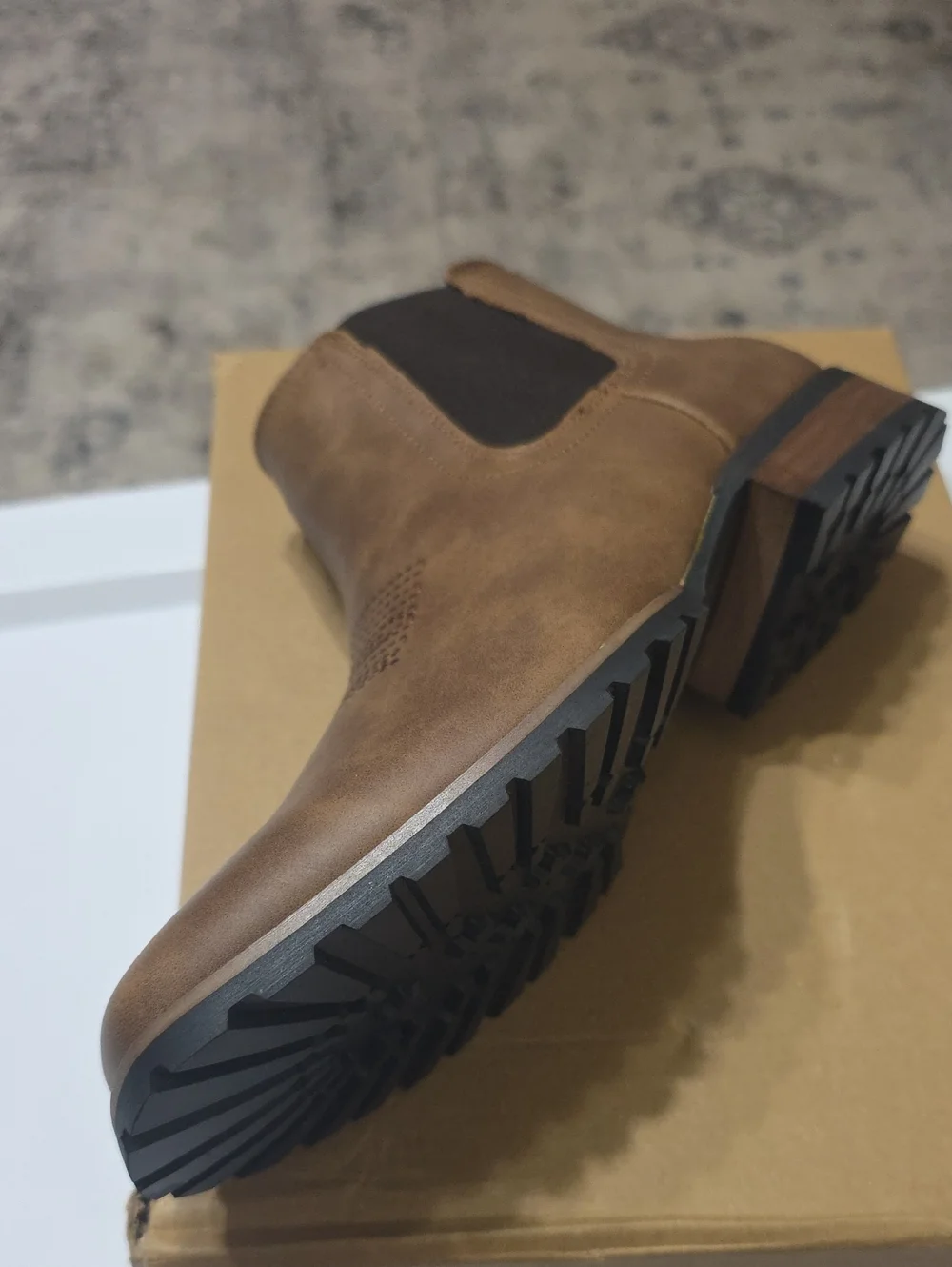 Men's Tan Chukka Boot with Elastic Side Panel